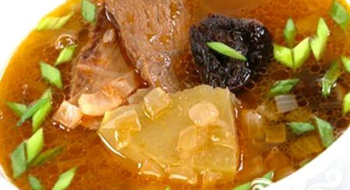 Суп мясной с фруктами