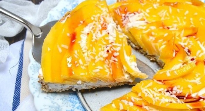 Кокосовый пирог с манго без выпекания