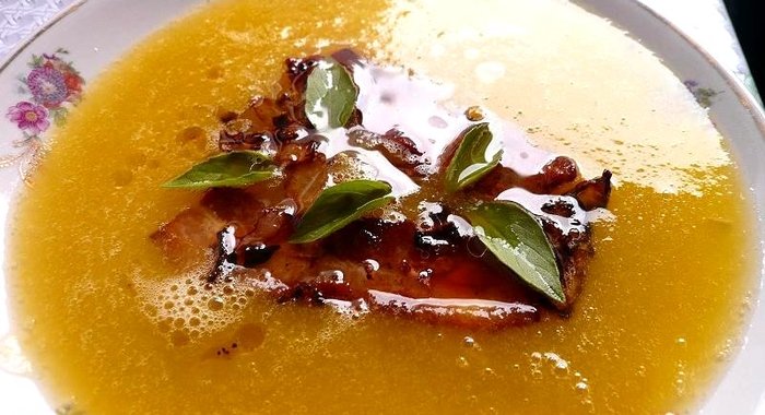 Суп-пюре кабачковый с беконом