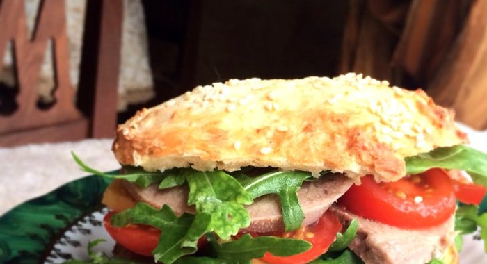 Бутерброды из домашних булочек