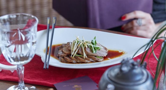 Маринованный свиной язык с болгарским перцем и кинзой