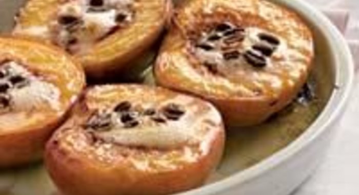 Запеченные персики с фисташковым кремом