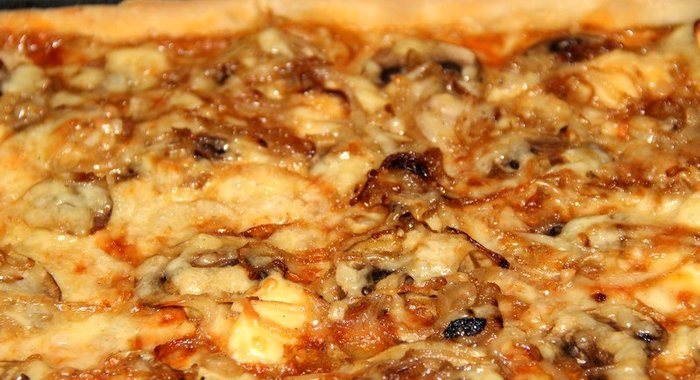 Грибная пицца Контадина