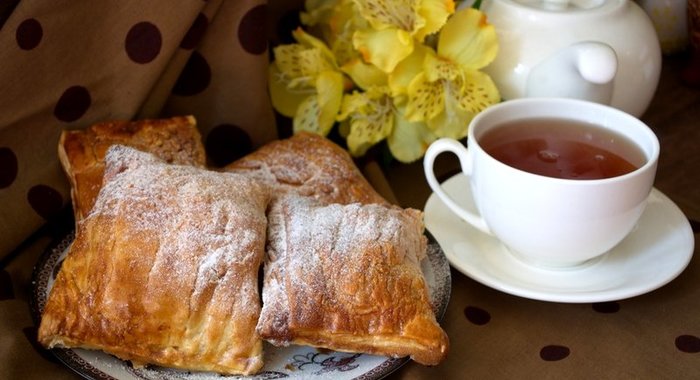 Конвертики из слоеного бездрожжевого теста