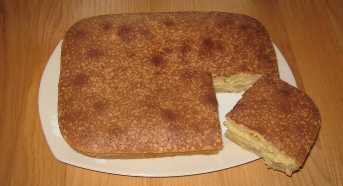 банановая шарлотка с бананами