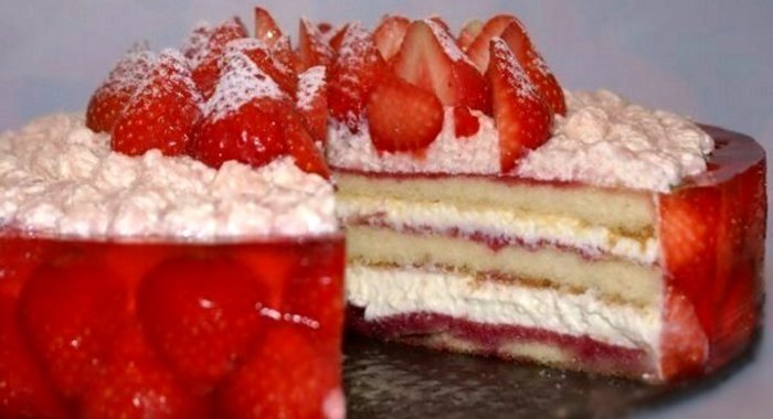 Клубнично-малиновый торт