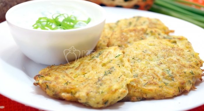 Омлет с лососем и грибами