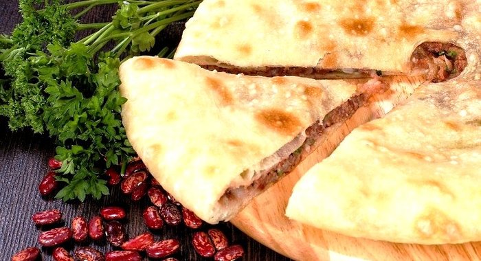 Осетинский пирог с фасолью
