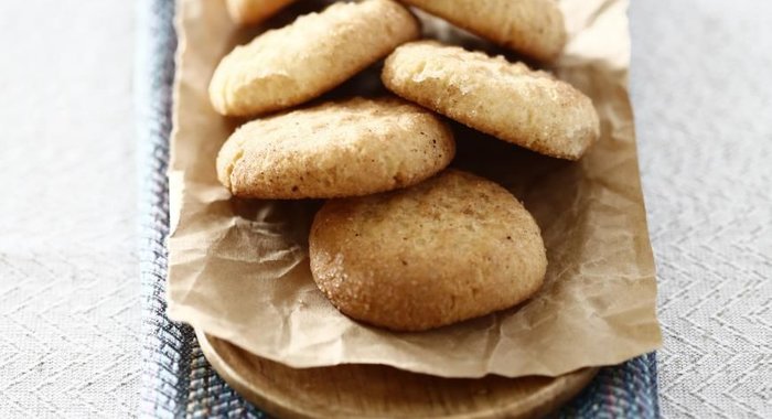 Рассыпчатое печенье с корицей