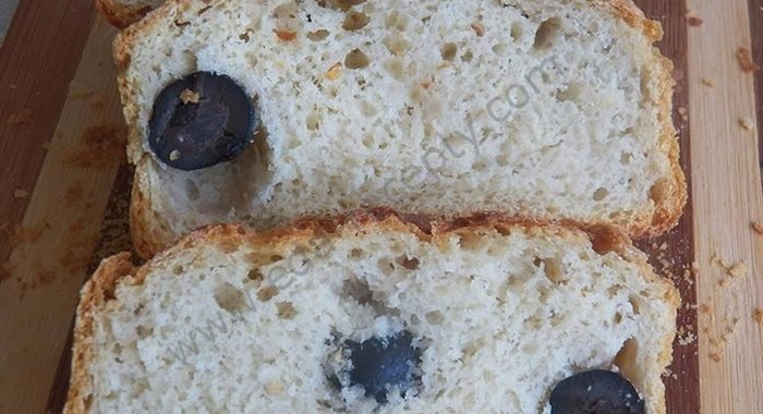 Хлеб с оливками