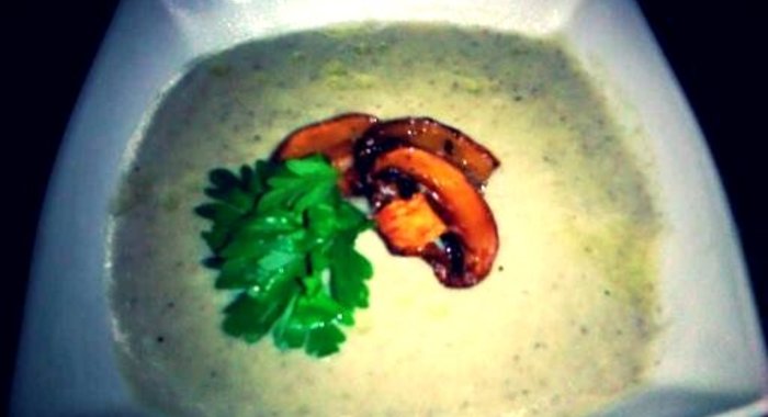 Картофельный суп-пюре с шампиньонами