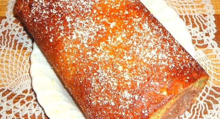 Бисквитно-ванильный рулет