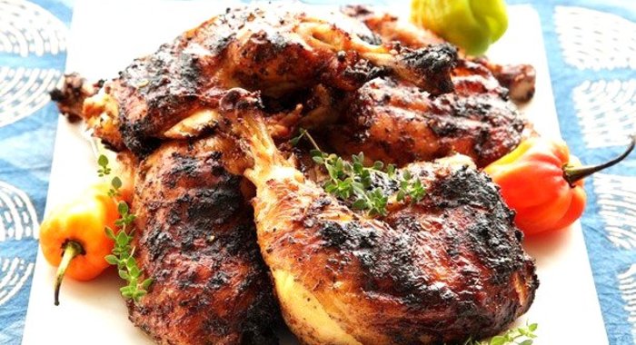 Курица в ямайском маринаде джерк