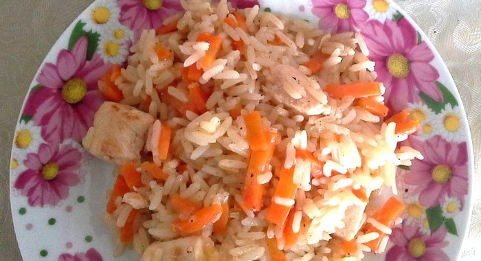 Рассыпчатый плов с курицей