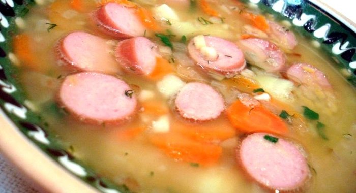 Гороховый суп с сосиской