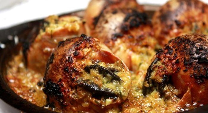 Виноградные улитки, запеченные в соусе