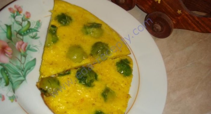 Сырный омлет с брюссельской капустой