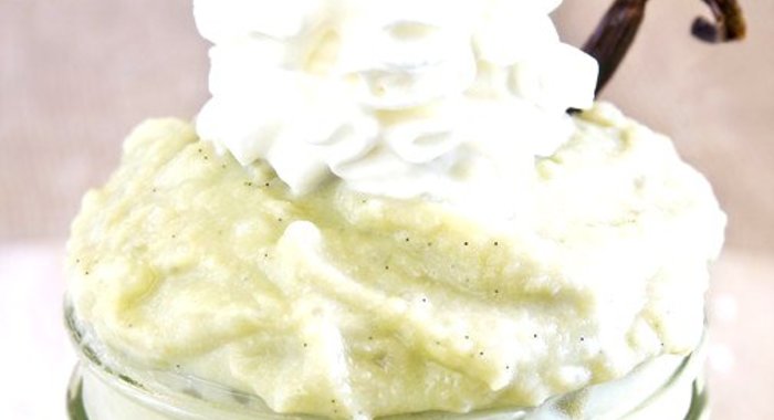 Кокосовая тапиока с ванилью и зеленым чаем