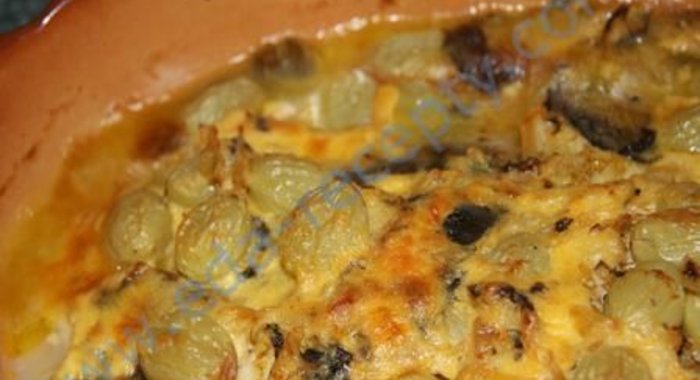 Камбала с виноградом