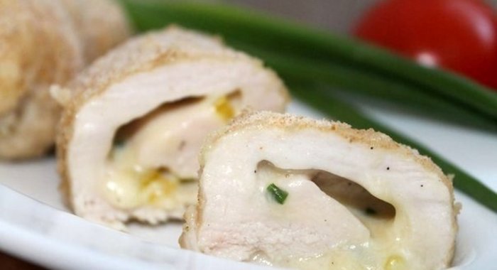 Куриные рулетики с сырной начинкой