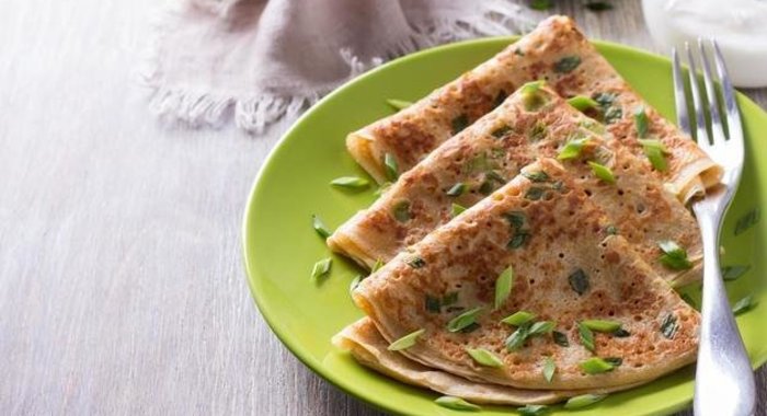 Блинчики с песто с начинкой из ветчины