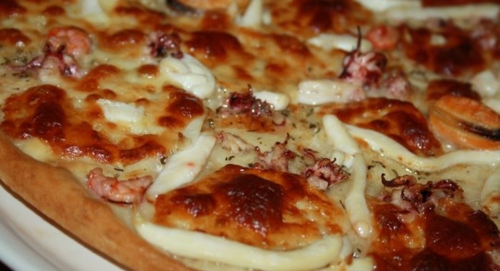 Пицца Бьянка с морепродуктами