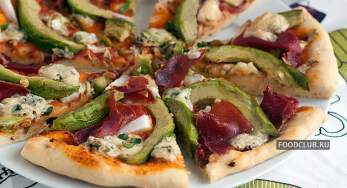 Пицца с авокадо