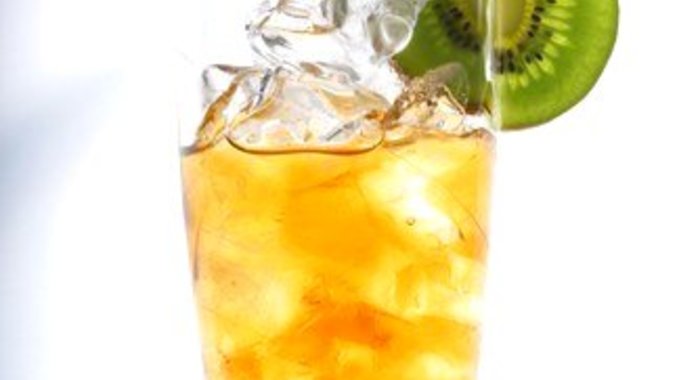 Белый апельсиново-виноградный кулер