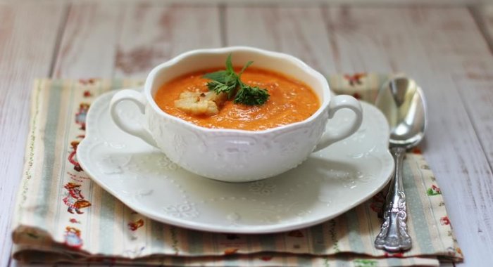 Суп-пюре из печеных перцев и цветной капусты