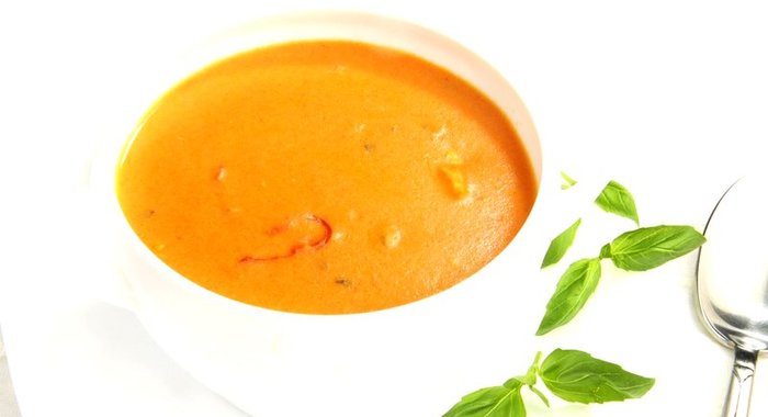 Томатный суп-пюре с креветками