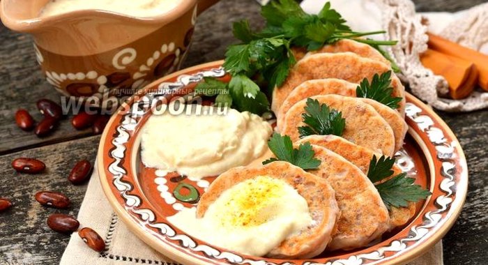 Дрожжевые оладьи из фасоли