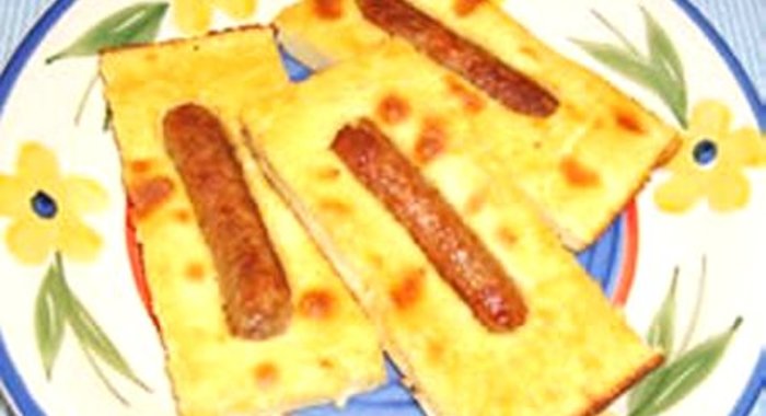 Запеченные блины с сосисками