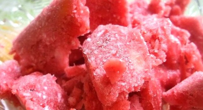 Клубнично-злаковое мороженое