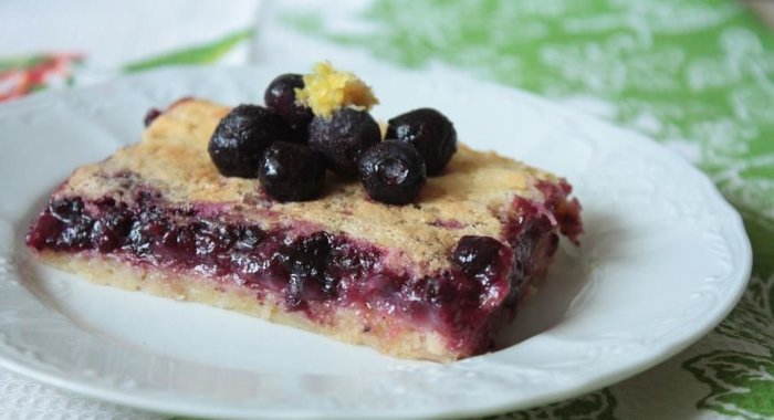 Лимонный пирог с черникой