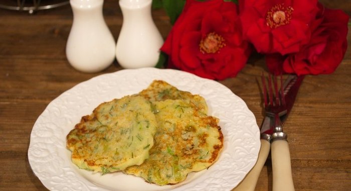 Капустные оладьи на кефире