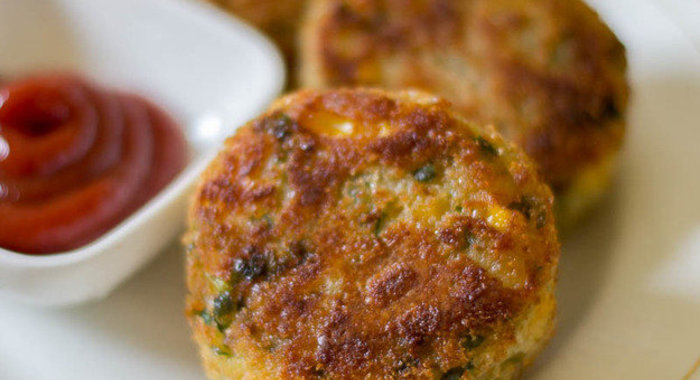 Рыбные котлетки с кукурузой