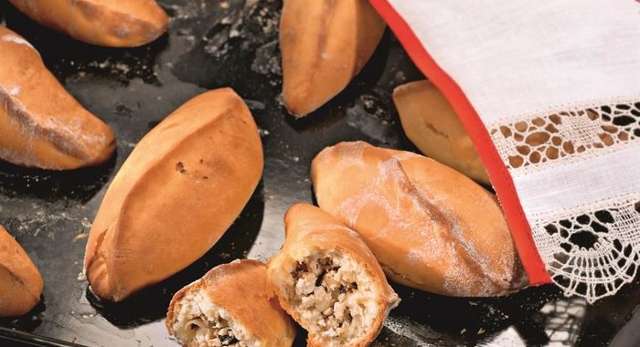 Пирожки с курицей и грибами