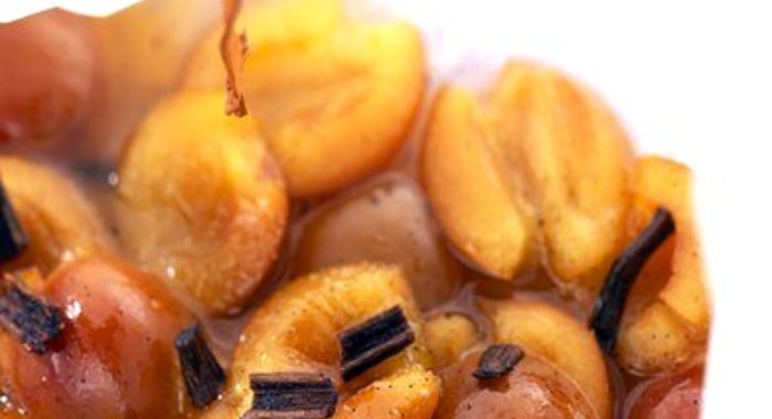 Печеные карамелизованные сливы по‑итальянски