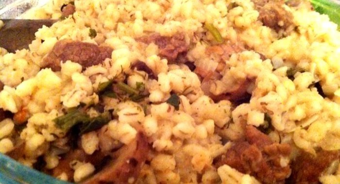 Перловая каша с мясом, грибами и овощами