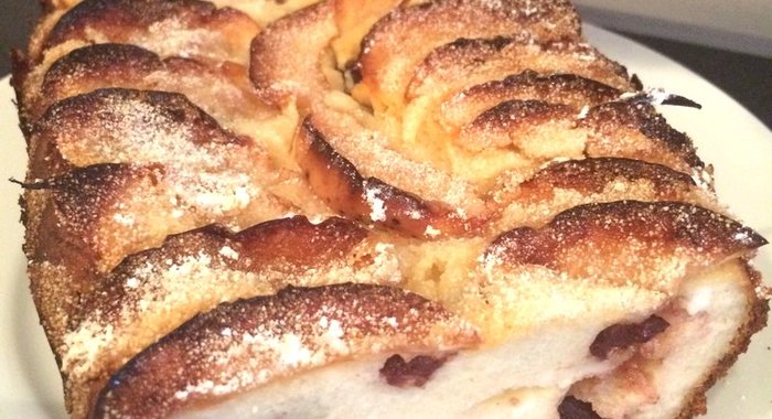 Творожная запеканка с яблоками и ванилью