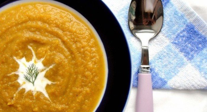 Морковный суп-пюре с щавелем