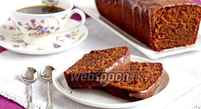 Кофейный кекс с корично-сметанным соусом