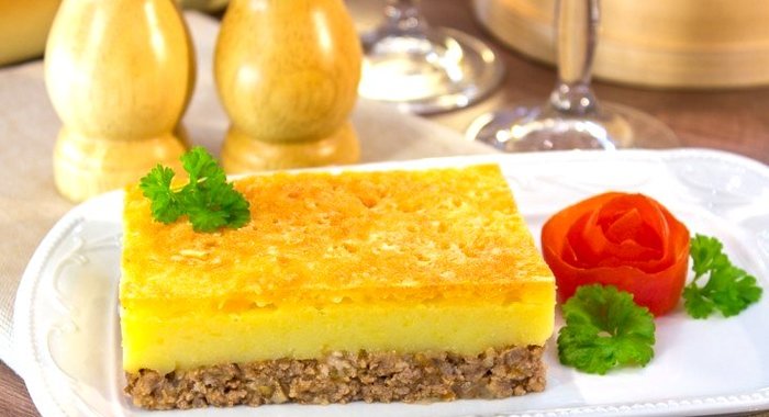 Запеканка с фаршем и картофелем