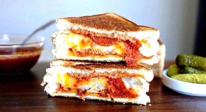 Горячие пицца-бутерброды