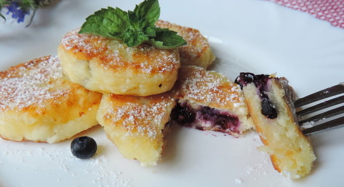 Сырники с черникой