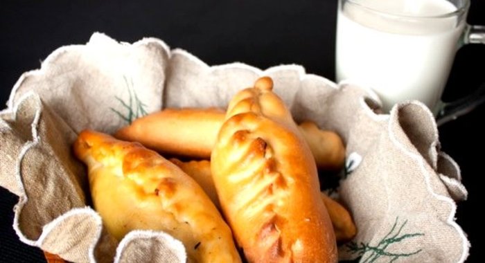 Пирожки с курицей и грибами