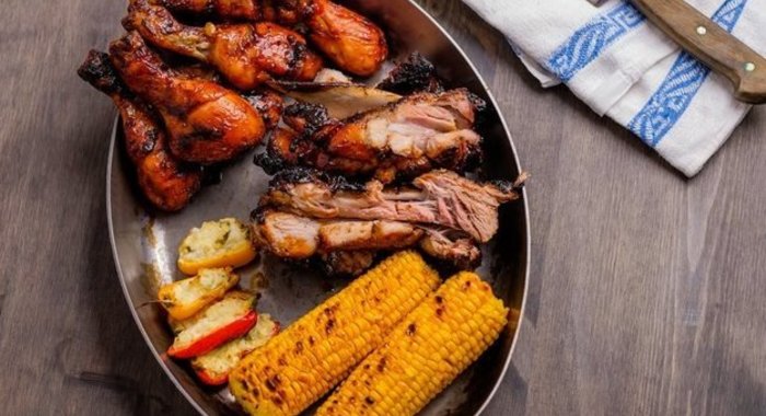 Курица и свинина в яблочном маринаде