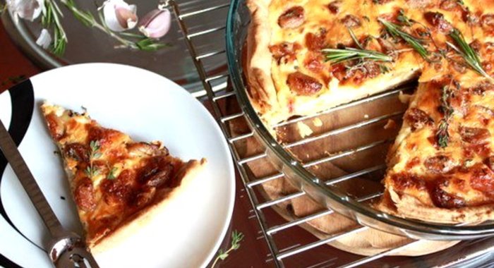 Тарт с козьим сыром и чесноком