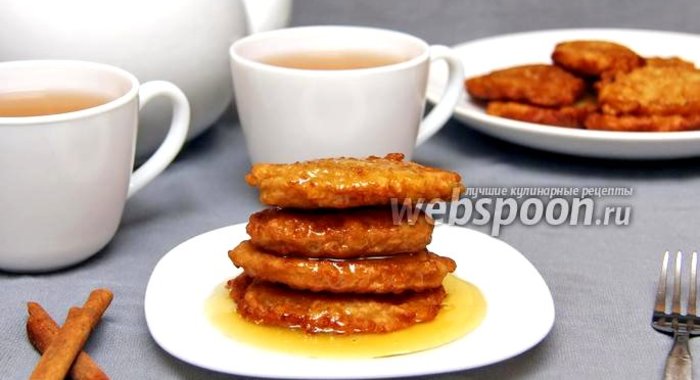Яблочные оладьи