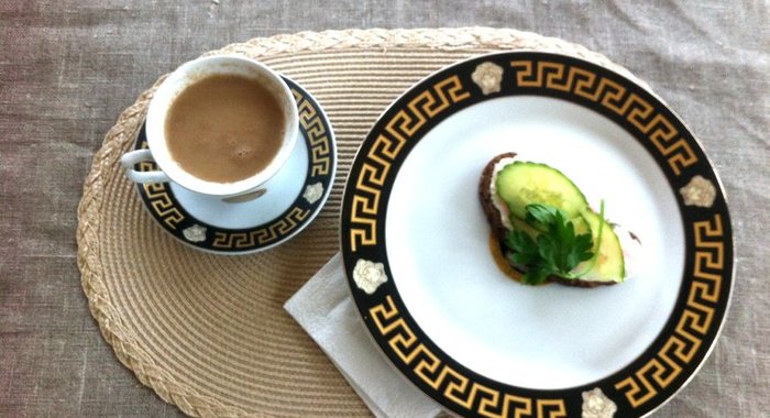 Королевский бутерброд с крабовым мясом